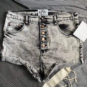 One Teaspoon Harley Lovers Short NWT!! Size 6/28